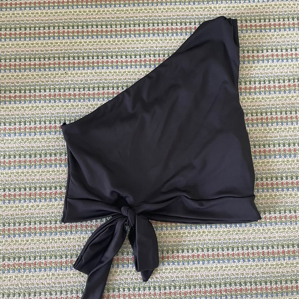 Black one shoulder top